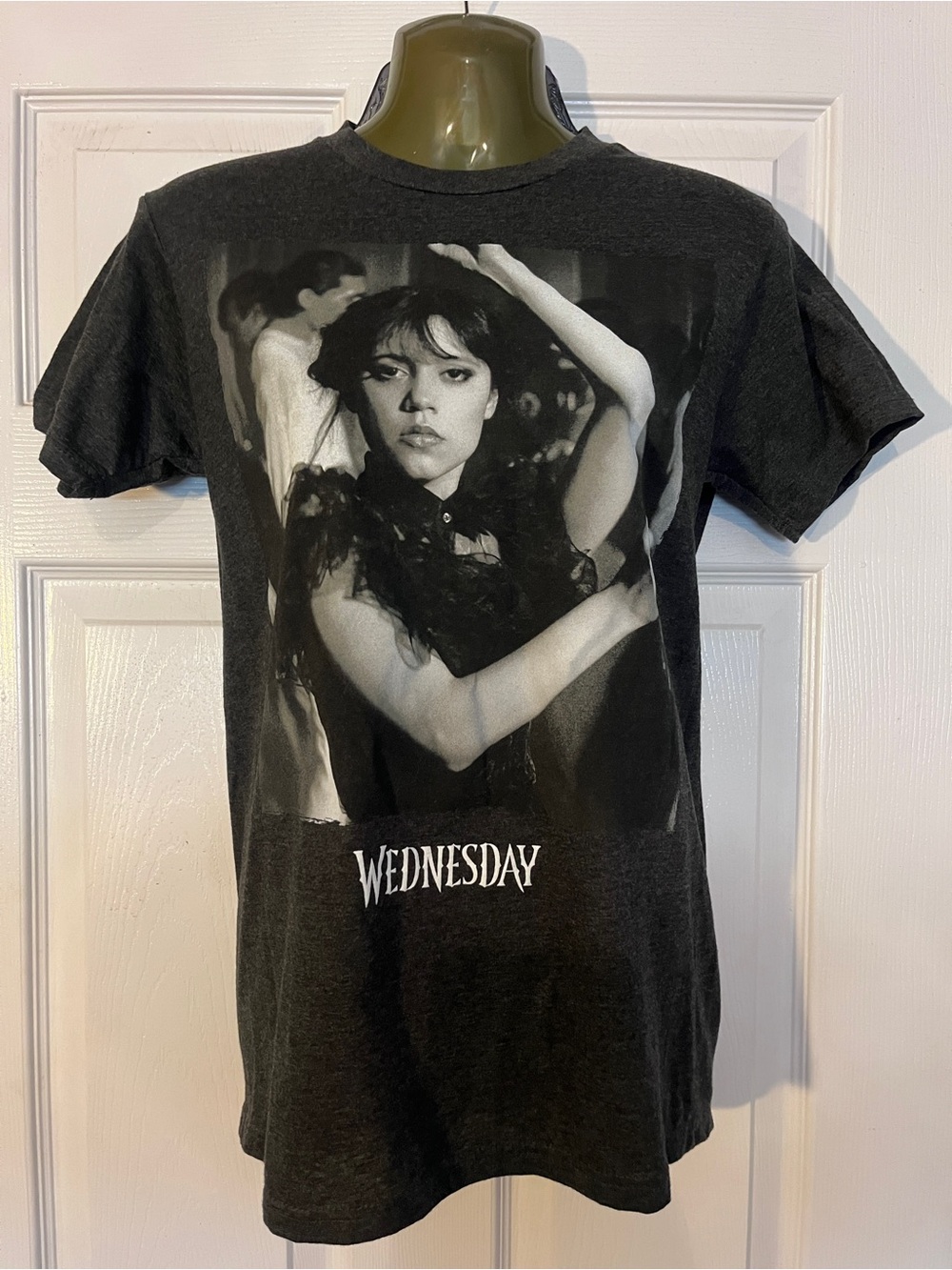 Wednesday Addams Dance Scene Graphic T-Shirt Jenna Ortega Netflix Goth Tee [S]